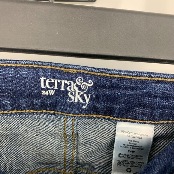 Terra & Sky Shorts Blue Denim Cutoff Fray Hem Slit High Rise - Picture 3 of 8